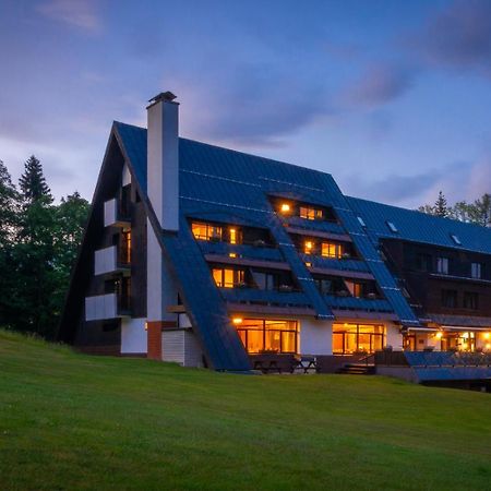 Wellness Hotel Sedy Vlk Гаррахов Екстер'єр фото