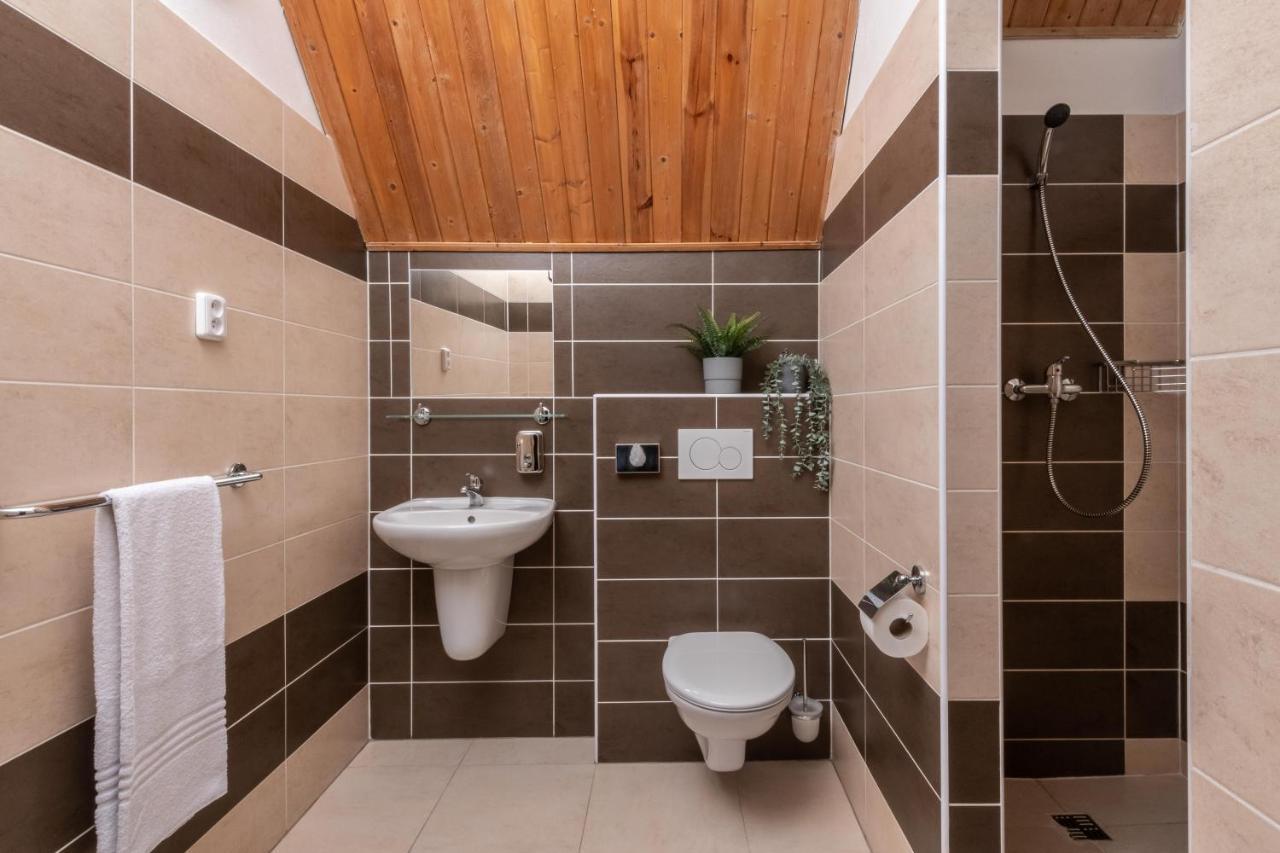 Wellness Hotel Sedy Vlk Гаррахов Екстер'єр фото